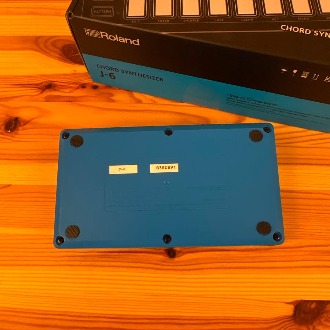 Roland J-6 コードシンセサイザー