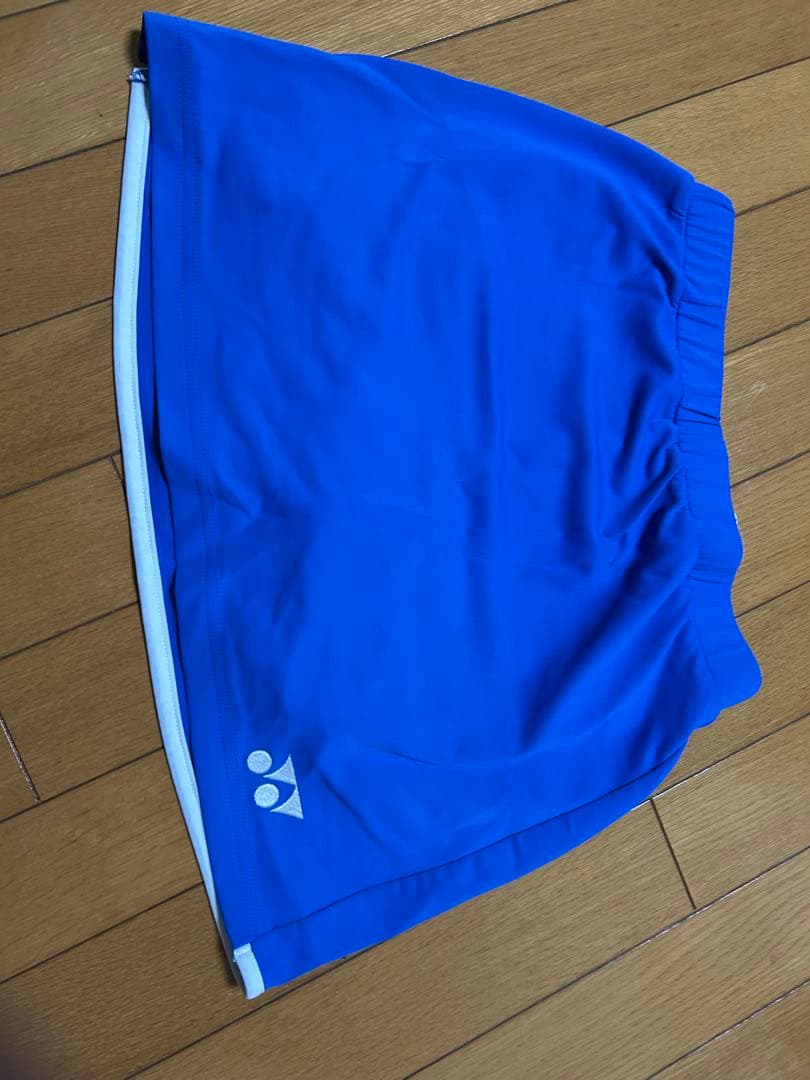 YONEXレディースユニフォーム上下セットです