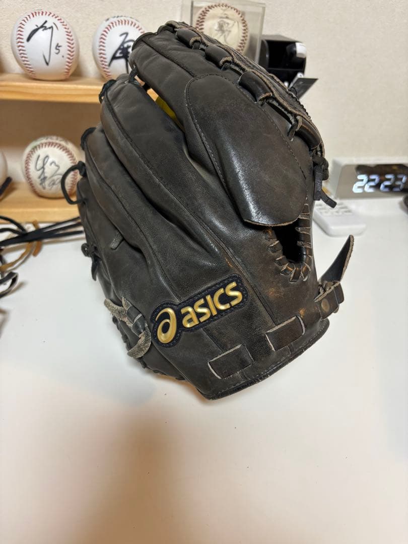 アシックスゴールドステージ　硬式投手用グローブ