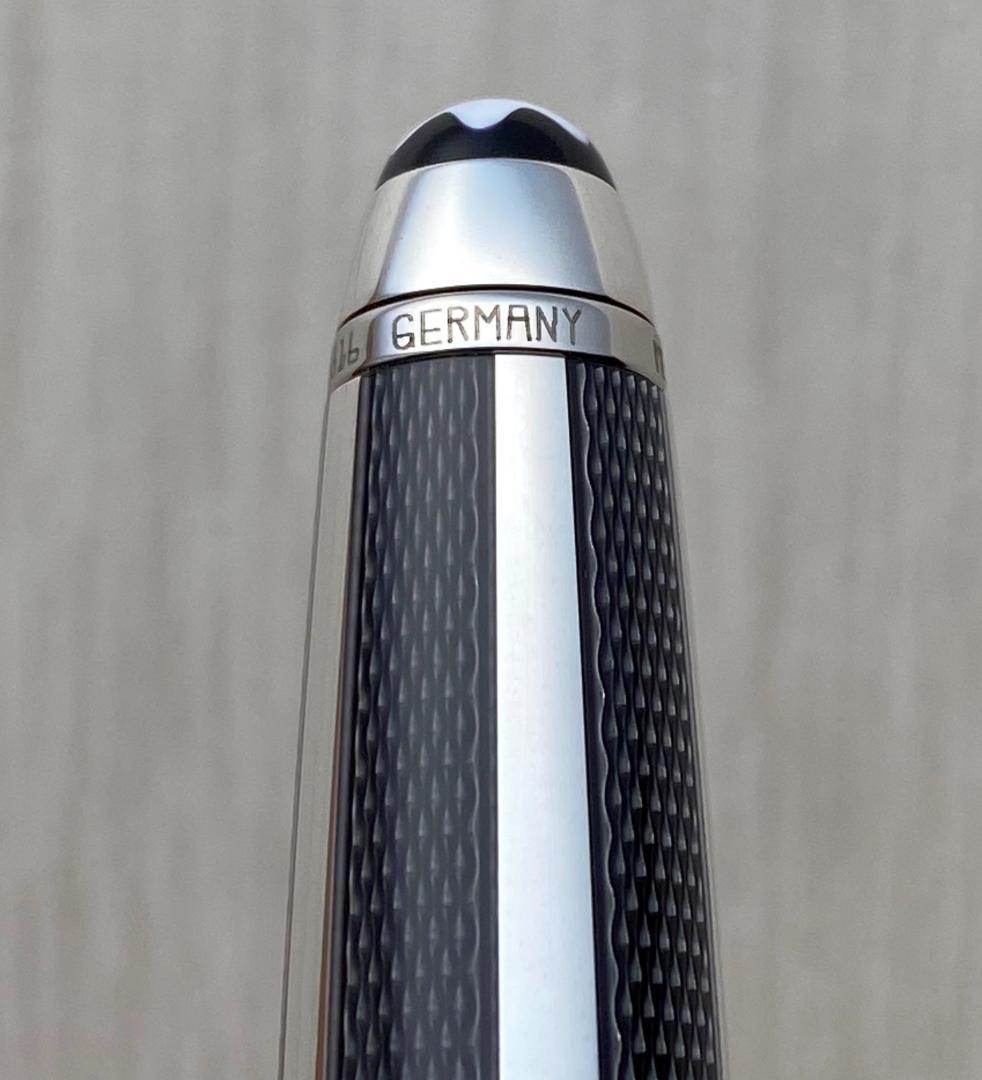 未使用に近い　モンブラン ソリティアシルバーファイバー 925 ボールペン