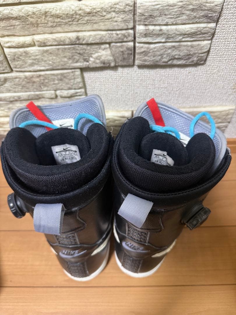 ヒ*ロ様 激レア！Nike スノーボードブーツ レディース23.5 BOA
