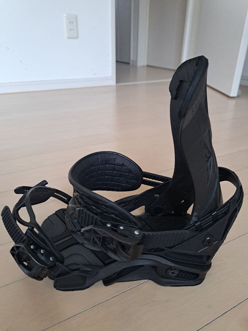 Salomon defender Mサイズ　スノーボードバインディング ブラック