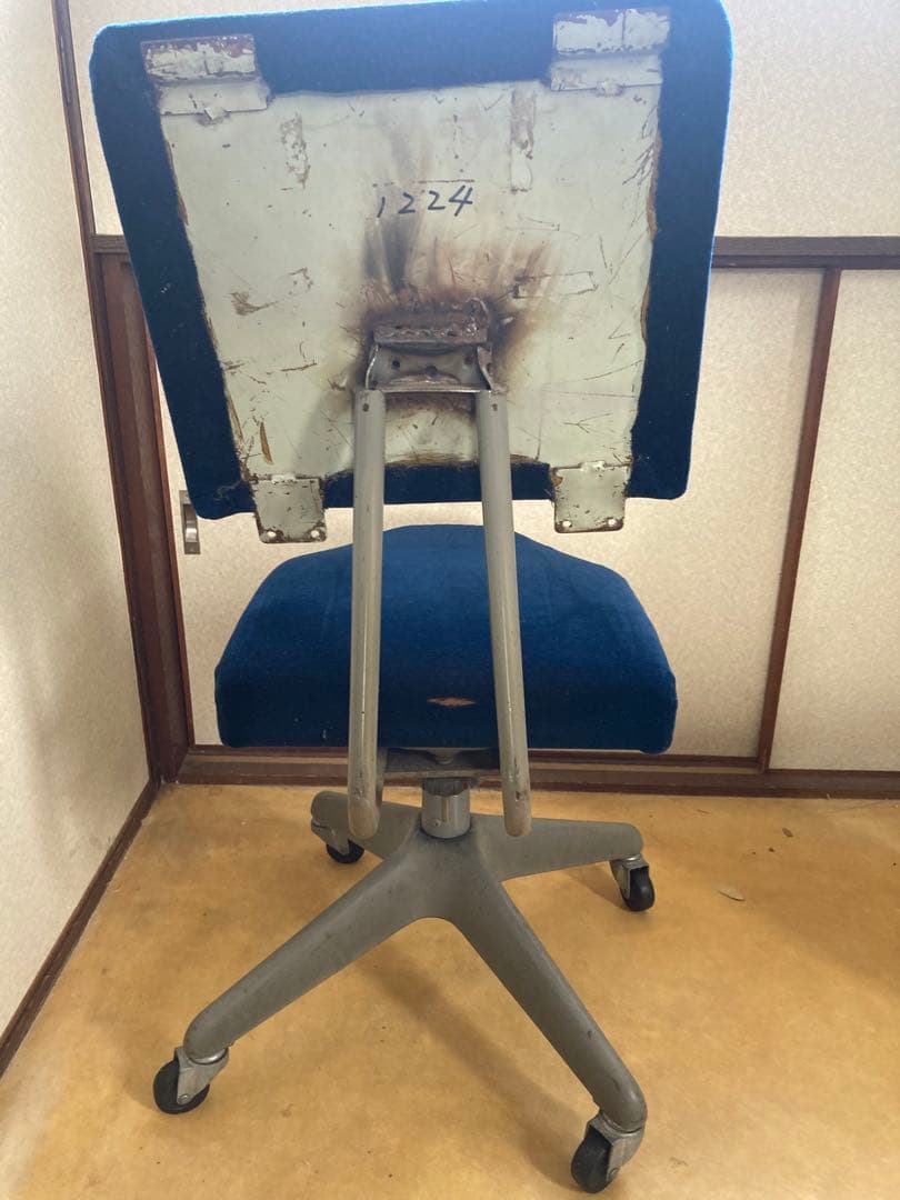鉄道 回転椅子 青色モケット キャスター付き