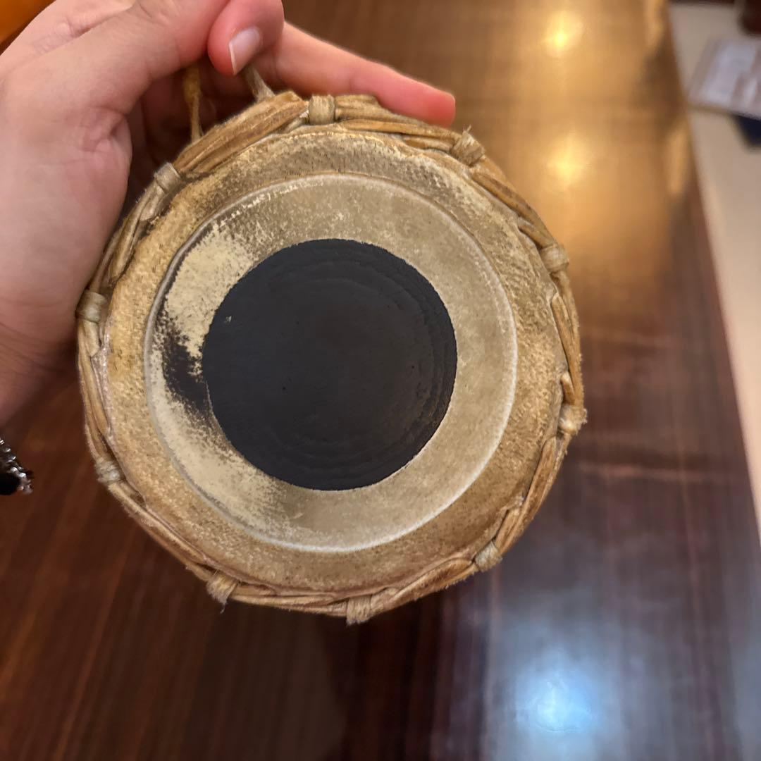 ネパールの楽器(マダル) 和太鼓 黒色 円筒形 ストラップ付き