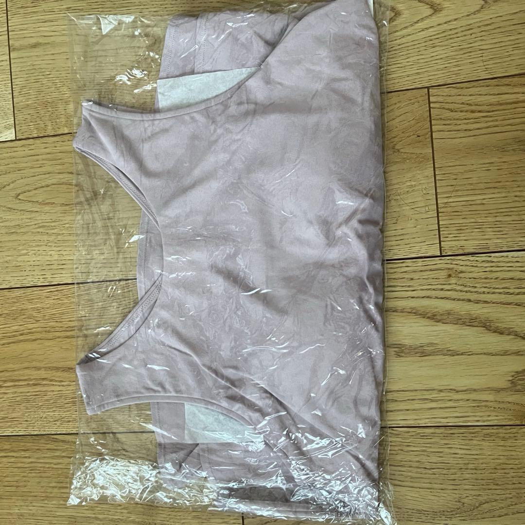 スカーラ　カップ付きフレアタンクトップ