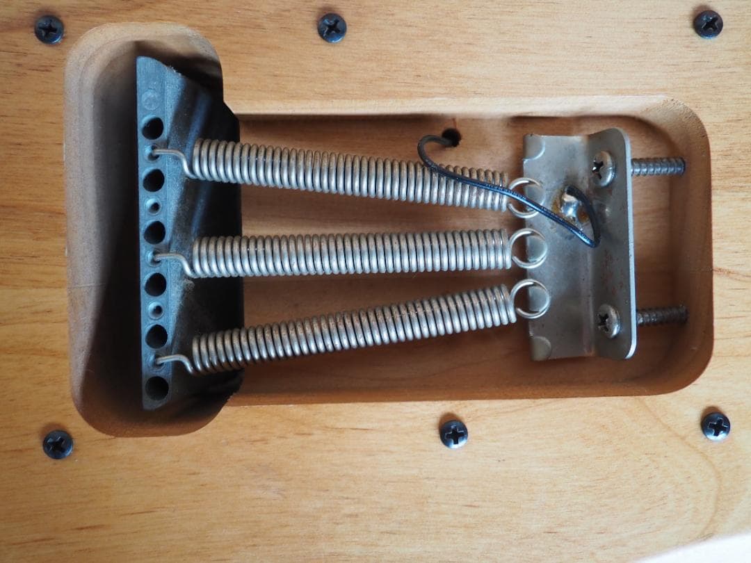 YAMAHA　ヤマハ YGX 121D　 エレキギター　専用袋付き　音は出ました