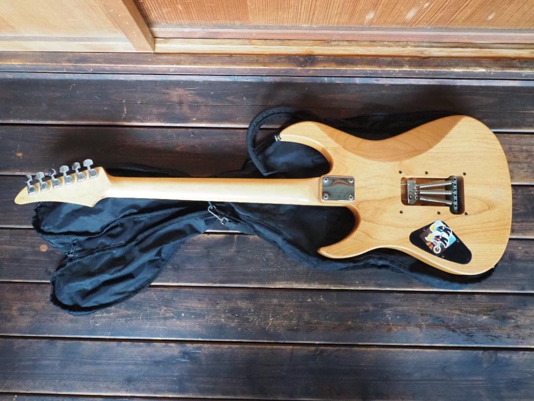 YAMAHA　ヤマハ YGX 121D　 エレキギター　専用袋付き　音は出ました