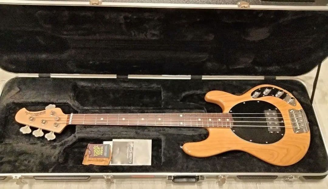 ミュージックマン MUSICMAN スティングレイ　stingray