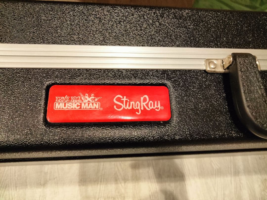 ミュージックマン MUSICMAN スティングレイ　stingray