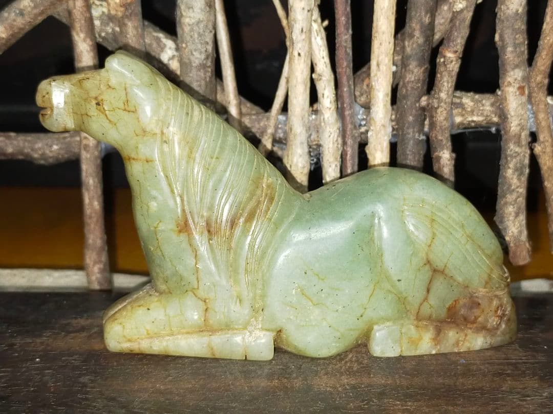 ♥値下げ！♥　中国　玉製　彫刻　馬　石製　置物　骨董　古玩