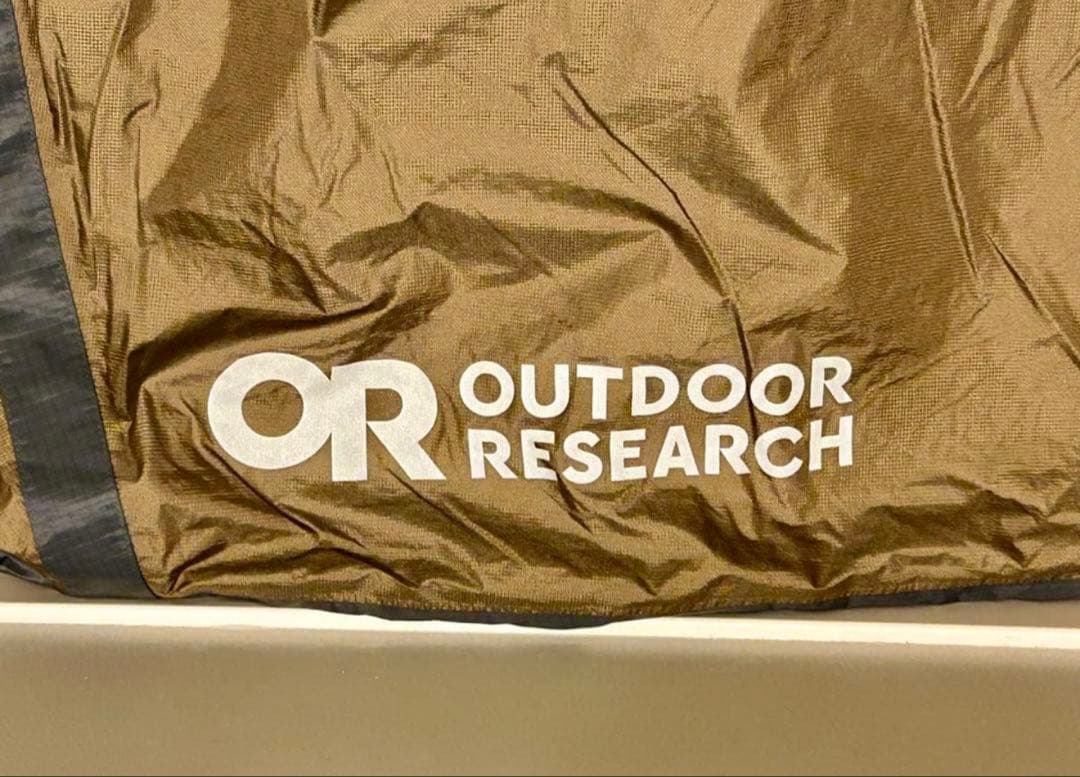 アウトドア寝具 OUTDOOR RESEARCH HELIUM BIVY