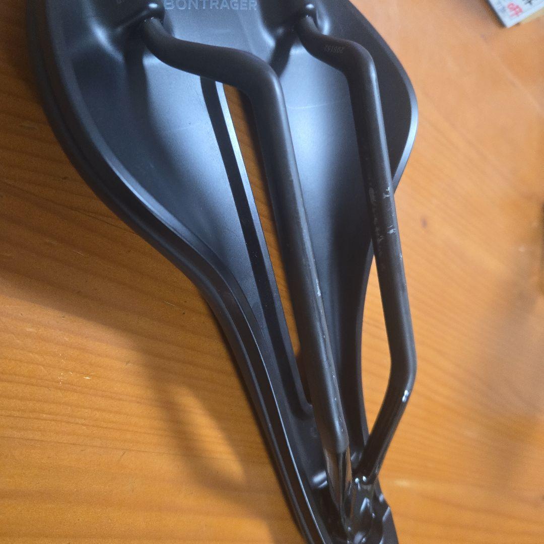 Verse Pro 145 カーボンレール