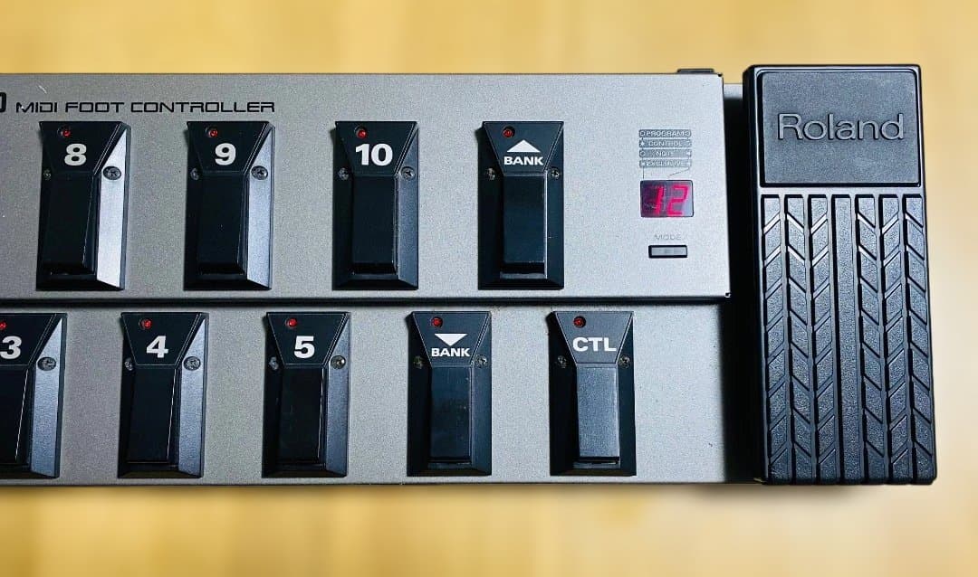 DTM・DAW Roland FC-200 MIDI Foot Controller