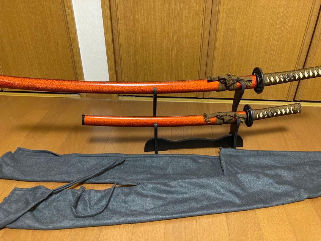 虎党商品!模擬刀鋼製刀2本セット＆刀掛けセット、居合刀、武具、コスプレ