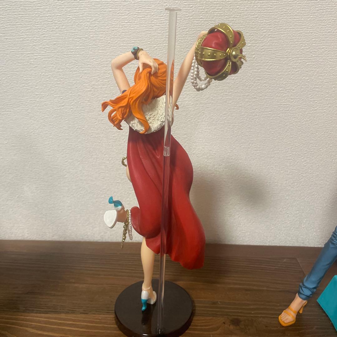 【まとめ売り】ワンピース　ナミ　ロビン　フィギュア