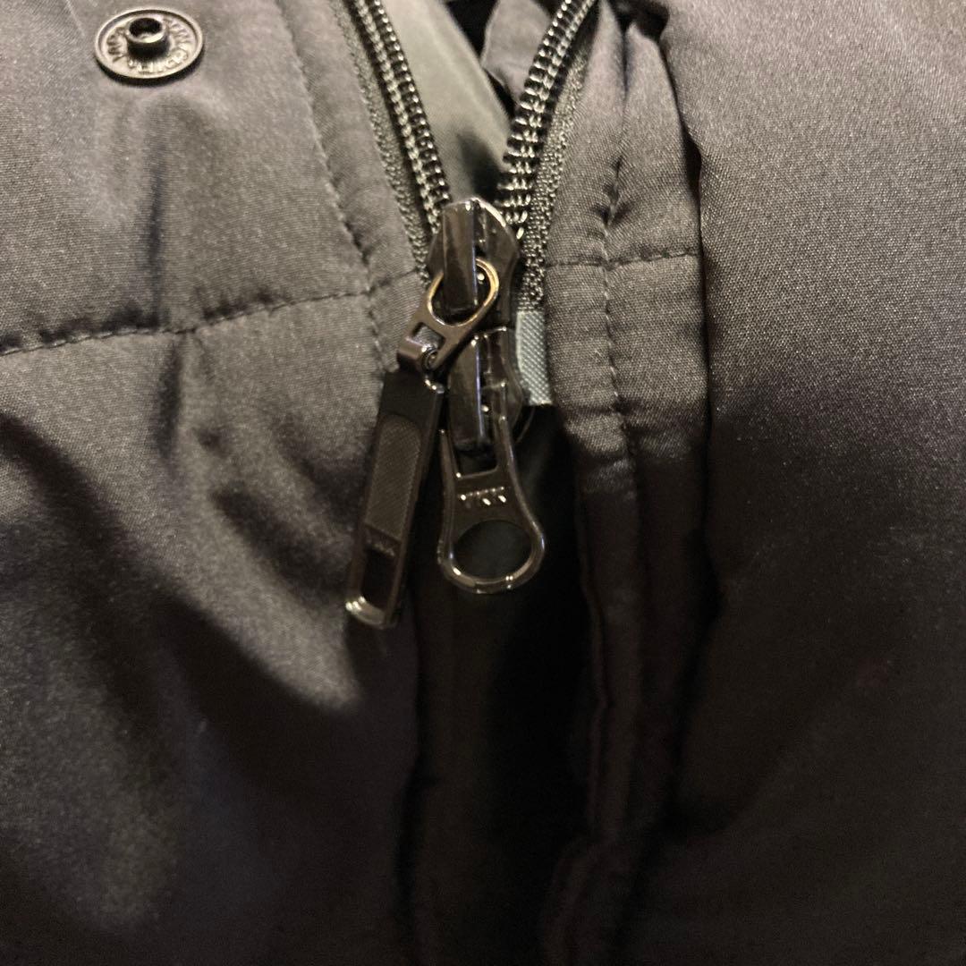 ニューバランス　ブラック ベンチコート　Mサイズ　帽子　ロゴ　防寒着