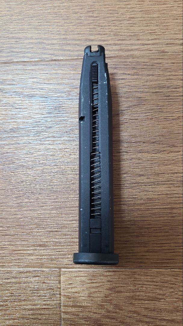 ゆうもCarbon8 CZ P09 CO2エアガン18禁マガジン１本