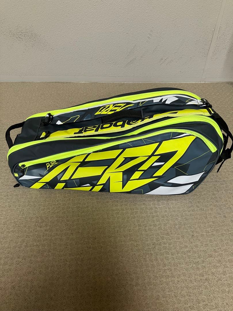 バボラ　ピュアアエロチーム2本　ラケットバックセット