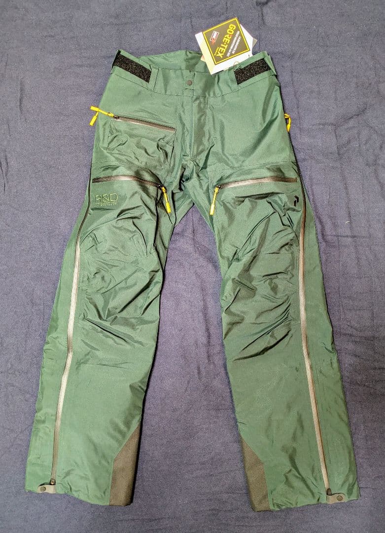 スキー PeakPerformance Vislight Gore-TexPro