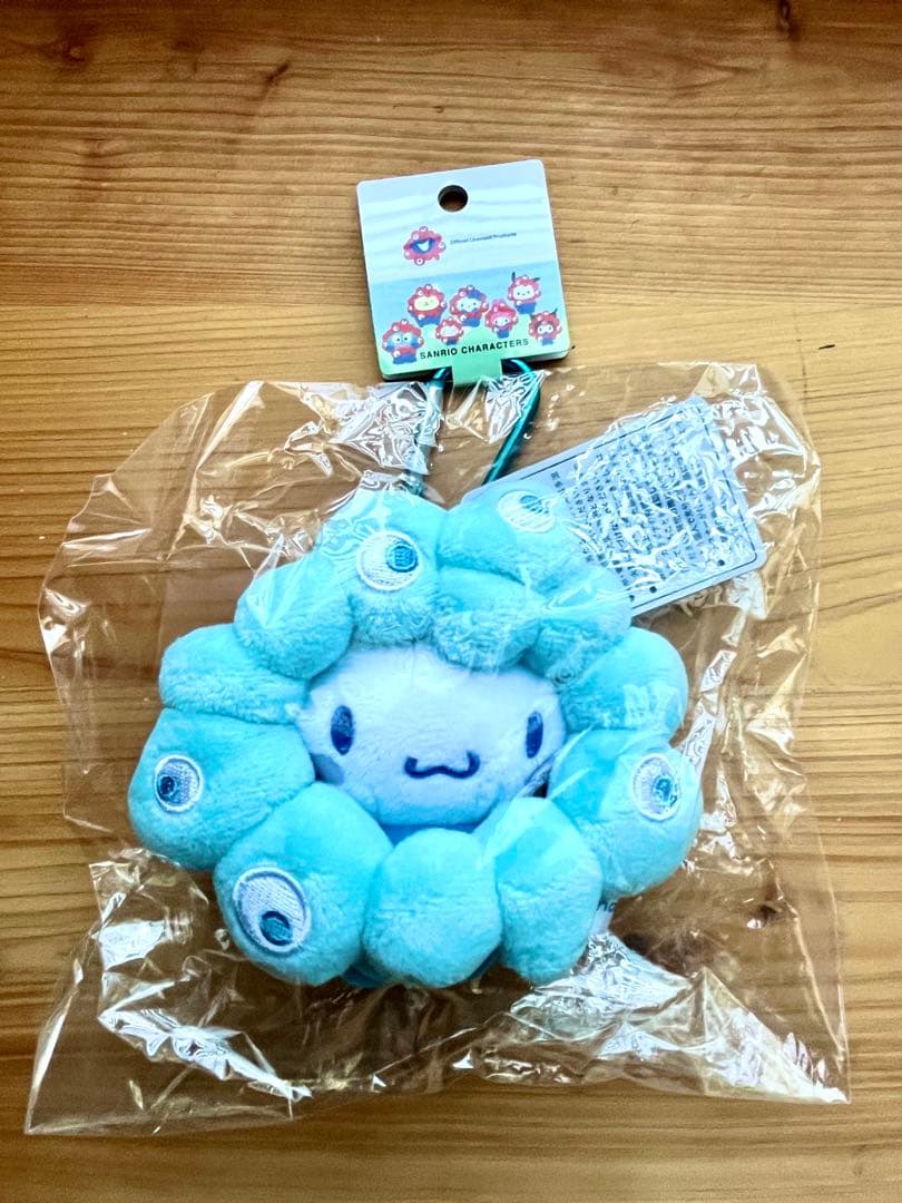 大阪万博 会場限定 ミャクミャク なりきり シナモン　カラビナ付き