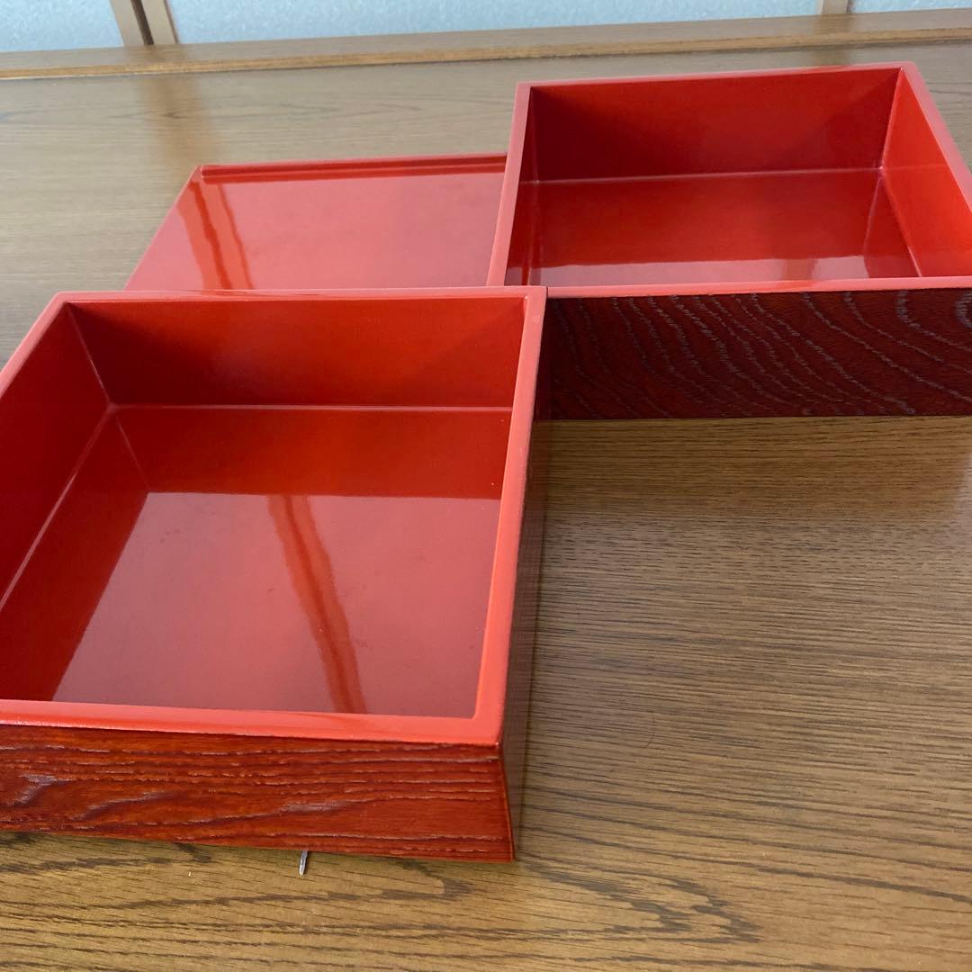 塗りの２段の重箱(お正月、運動会、お花見に活用)