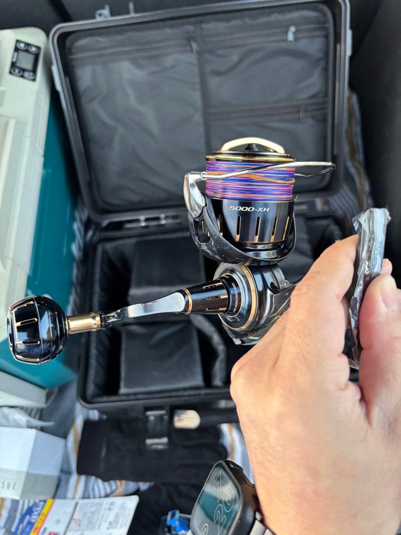 超美品:DAIWA 23SALTIGA 5000-XH 。リールボックス付