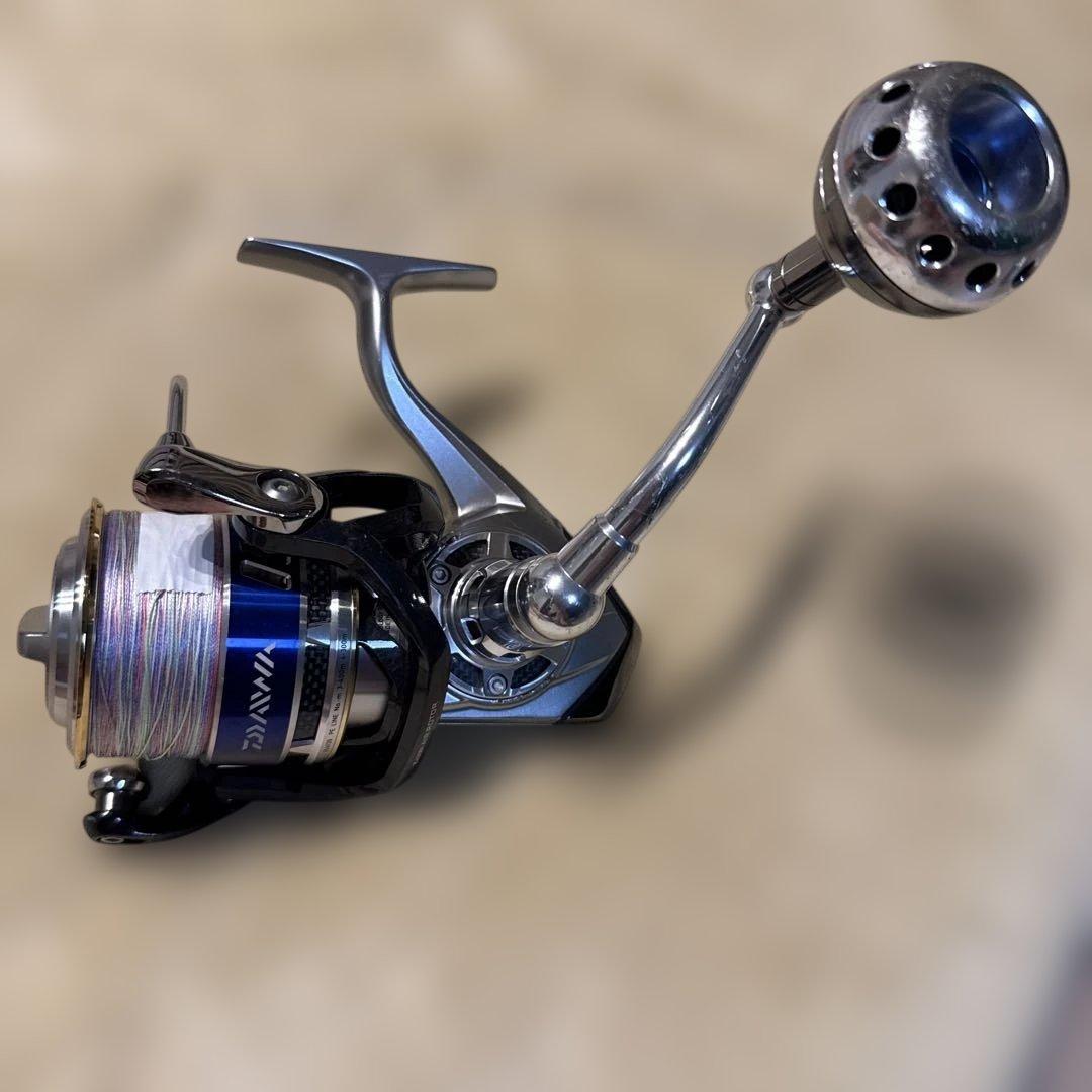 ダイワ SALTIGA 4500 （5000スプール付き)