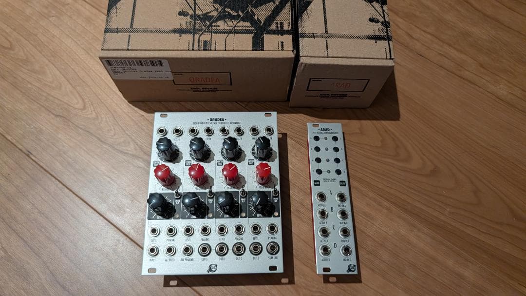 XAOC Devices / Oradea & Arad　モジュラーシンセ