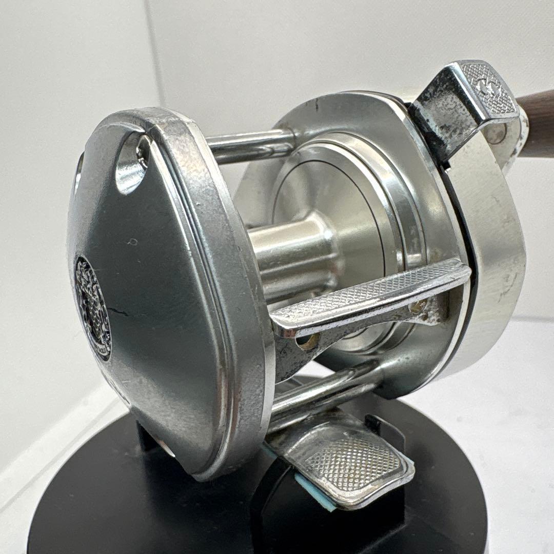 Bantam 100ベイトリール