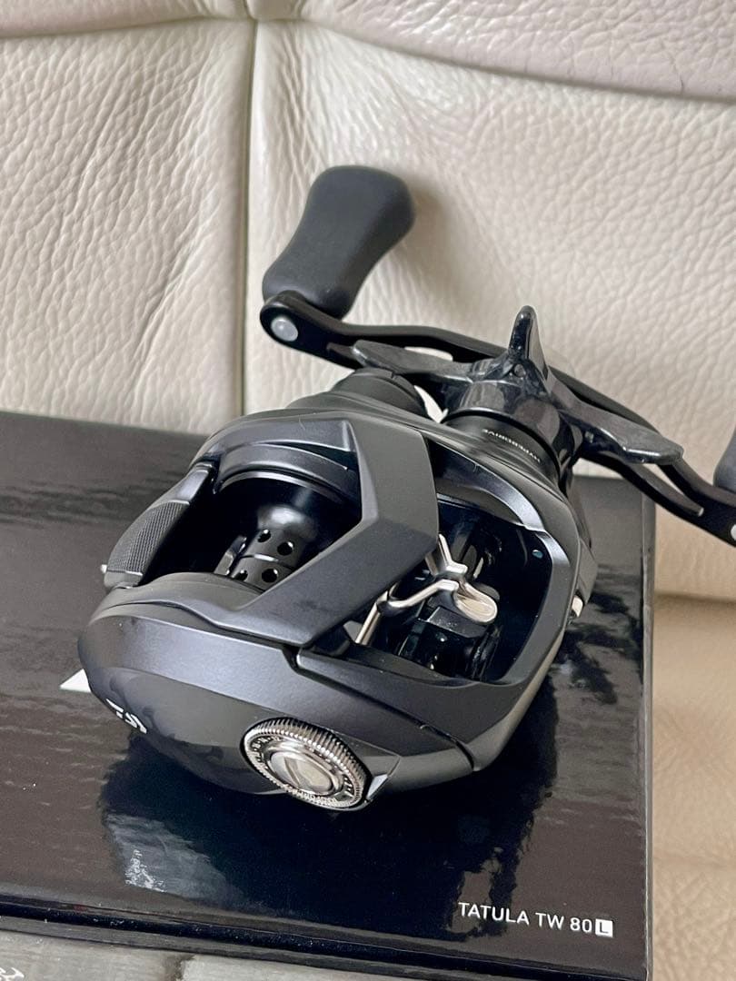【廃盤新品未使用】ダイワ 22タトゥーラTW80L 漆黒180g軽量ザイオン