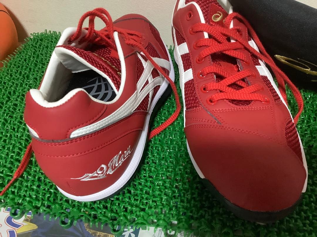 未使用　丸 佳浩　支給品　スパイク　アシックス　専用バッグ付き