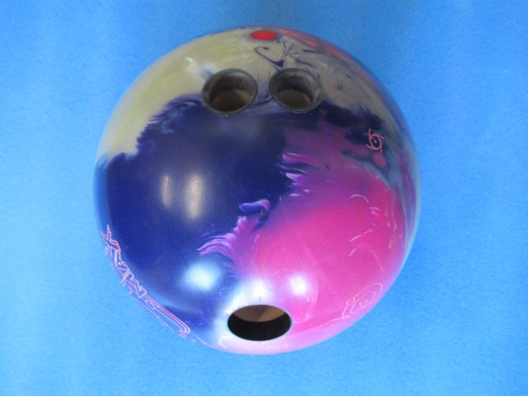 ＩＯＮ・MAX　ボウリングボール　ボーリング