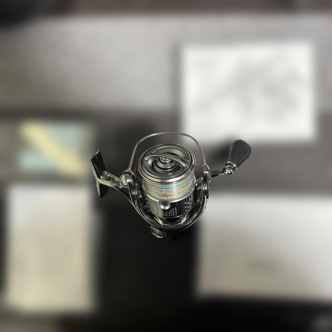 SHIMANO 18 STELLA 2500S スピニングリール