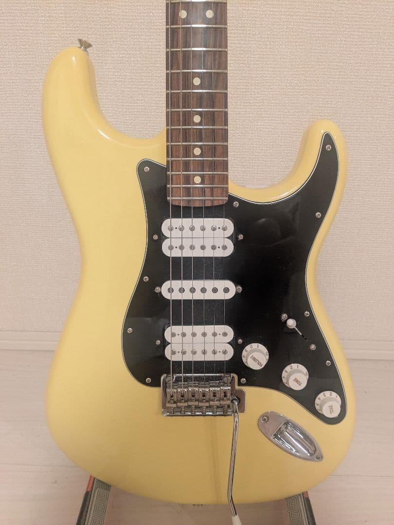 ストラトキャスターメキシコ エレキギター イエロー