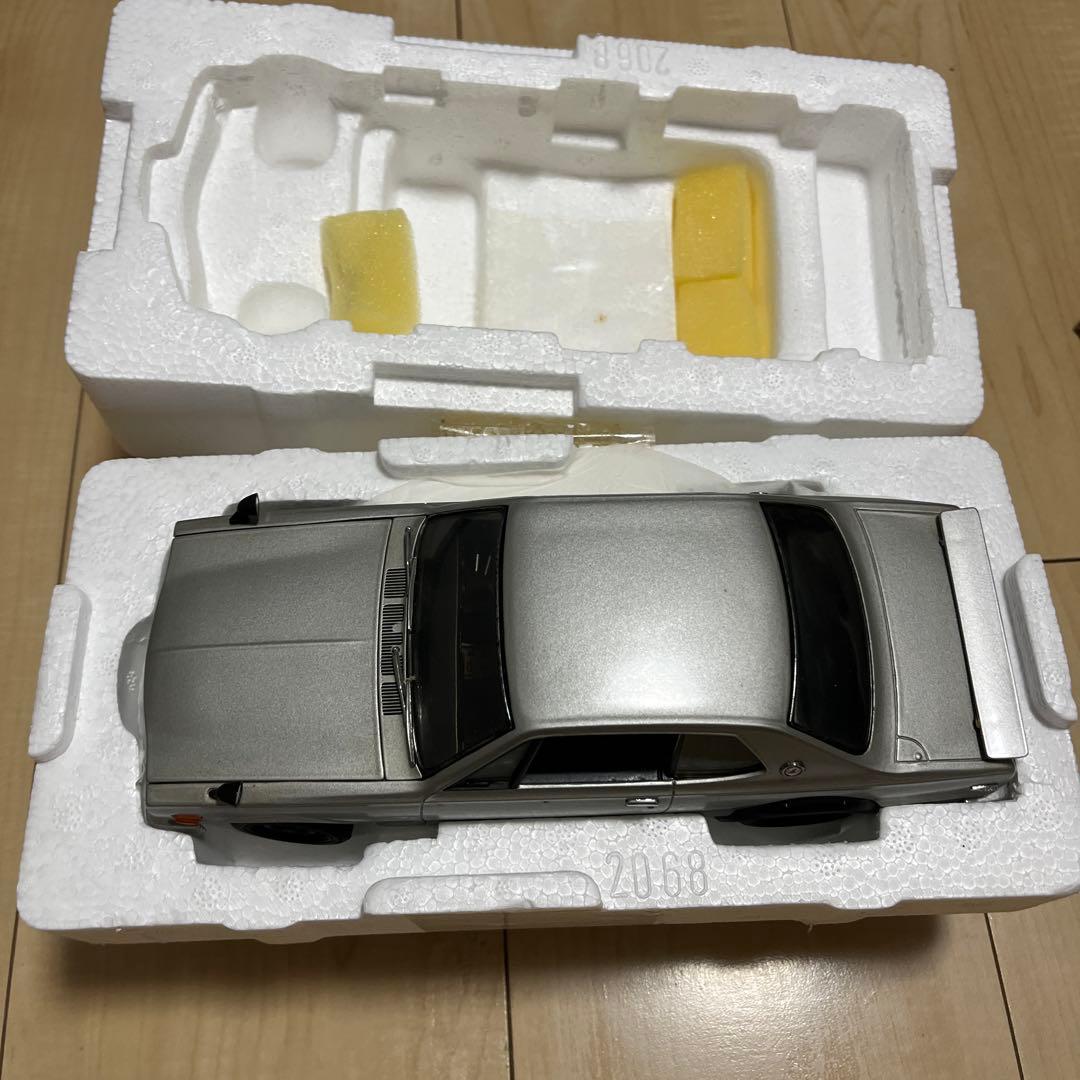 【送料込】Nissan Skyline 2000 GT-R 1/20スケール