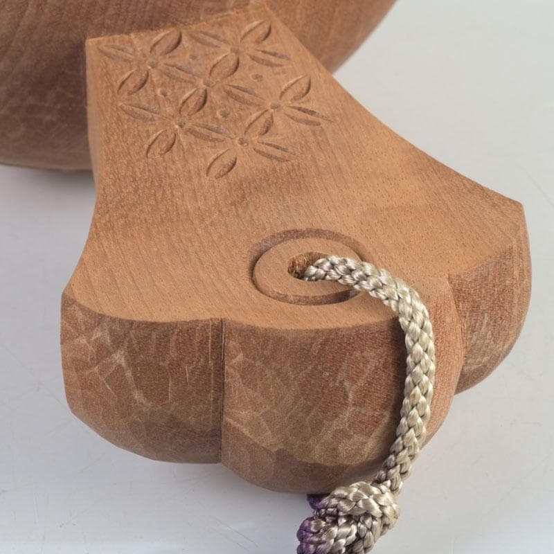 井波彫刻　紅雲作　木彫　鼠と小槌　干支　置物　共箱　C　9418