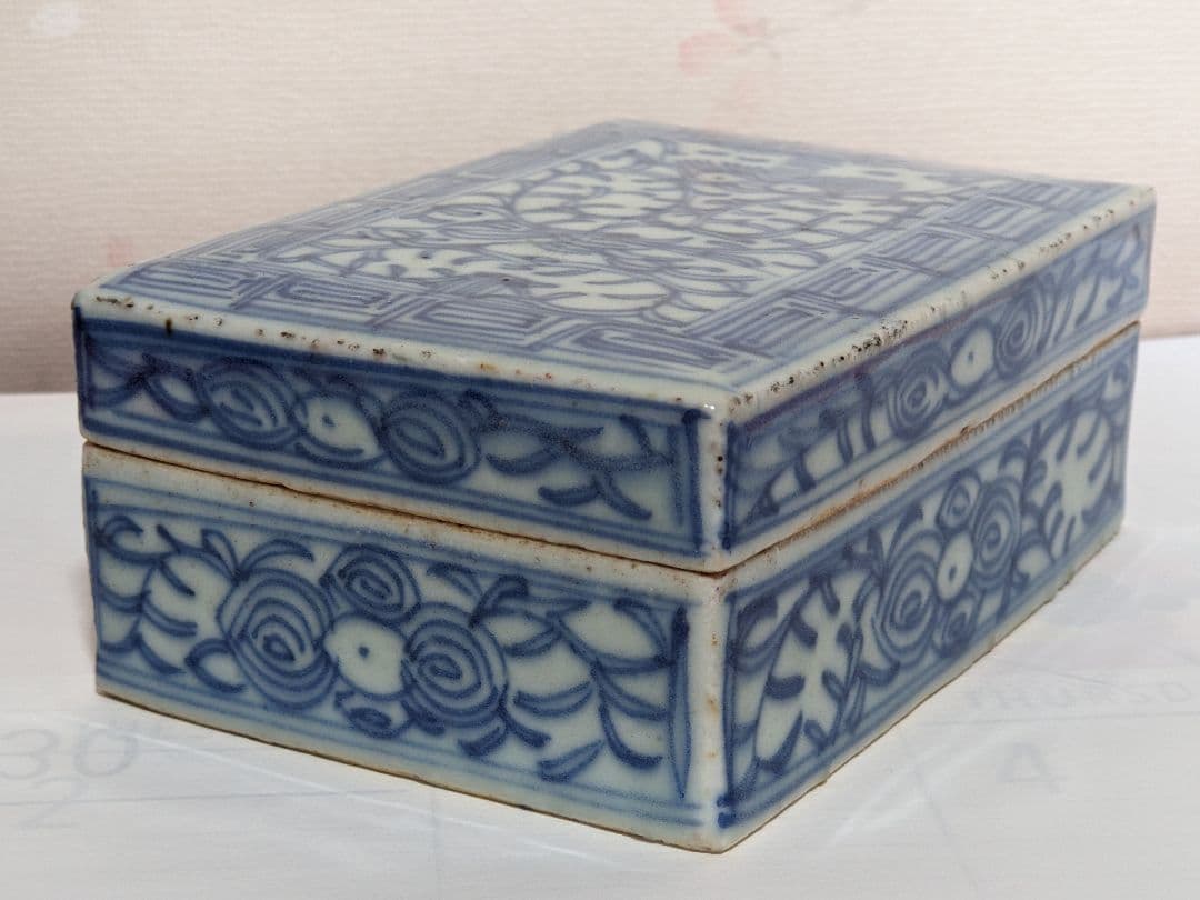 ♦中国古陶磁 青花 長方形印盒 盒子 染付 印泥入 古玩 古美術品 骨董品