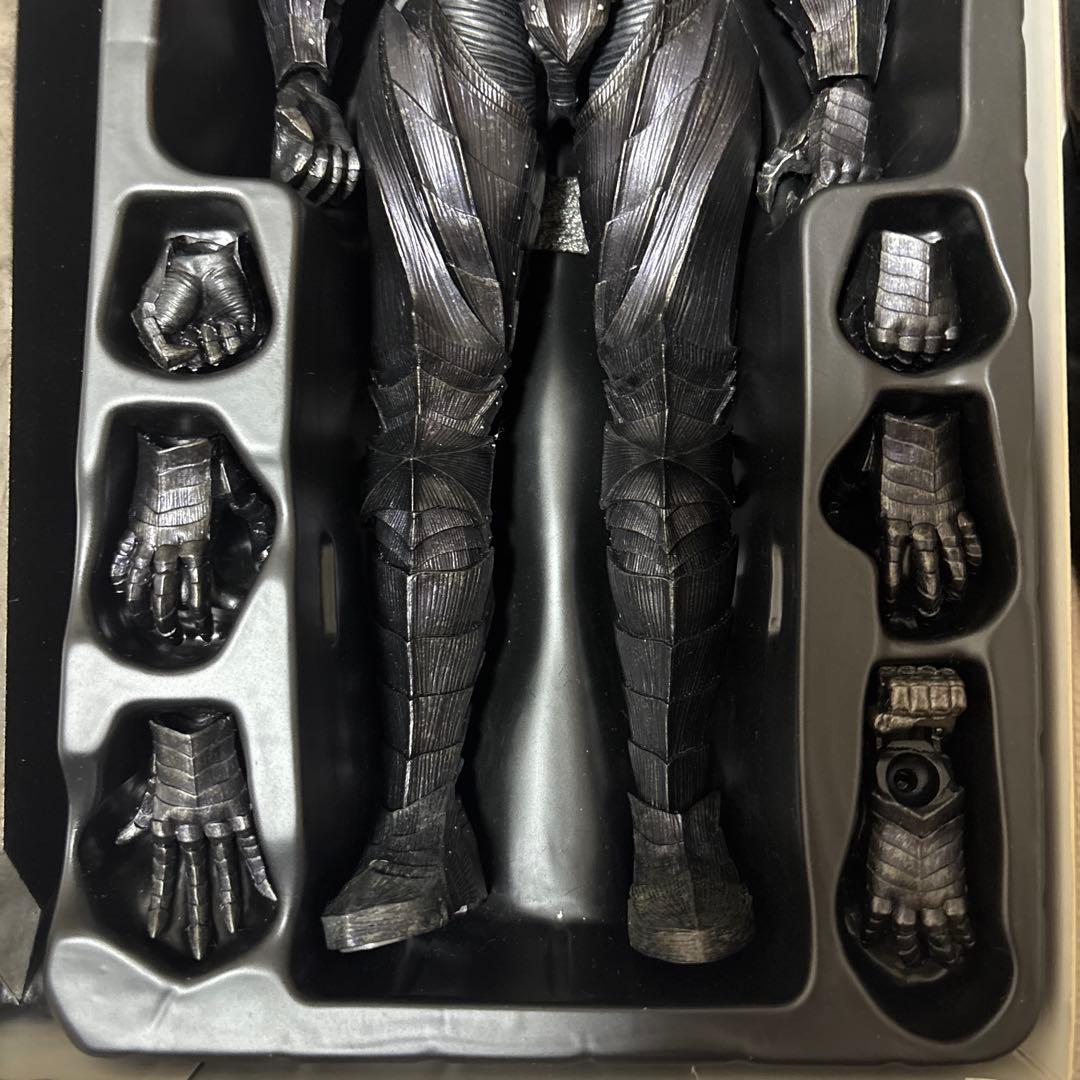 threezero ガッツ　狂戦士の甲冑