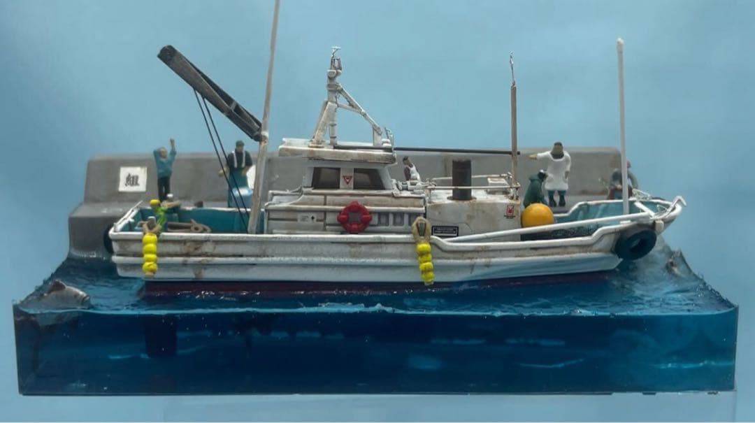 出港準備の漁船ジオラマ レジン