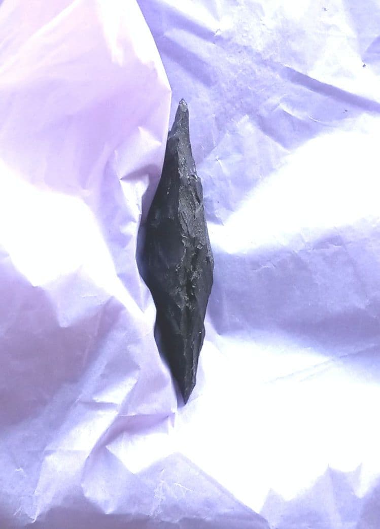 原始人 尖頭器 ポイント アイヌ仕様 石器 模写 サヌカイト