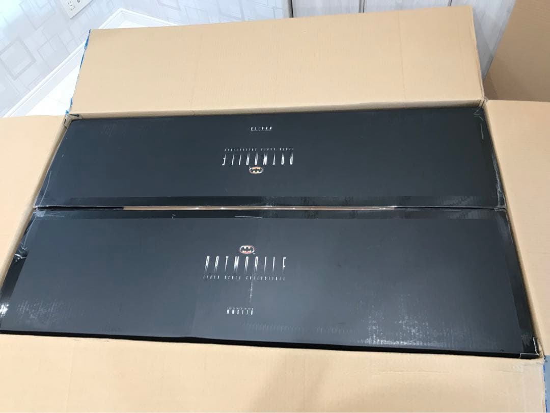 【未使用品】ホットトイズ 1/6 MMS170 バットマン バットモービル