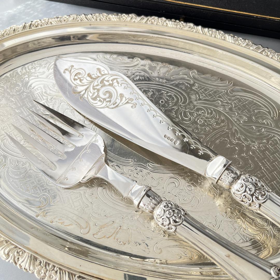 【CBS】 ビクトリアンのサーバー ペア【シルバープレート】 ケース