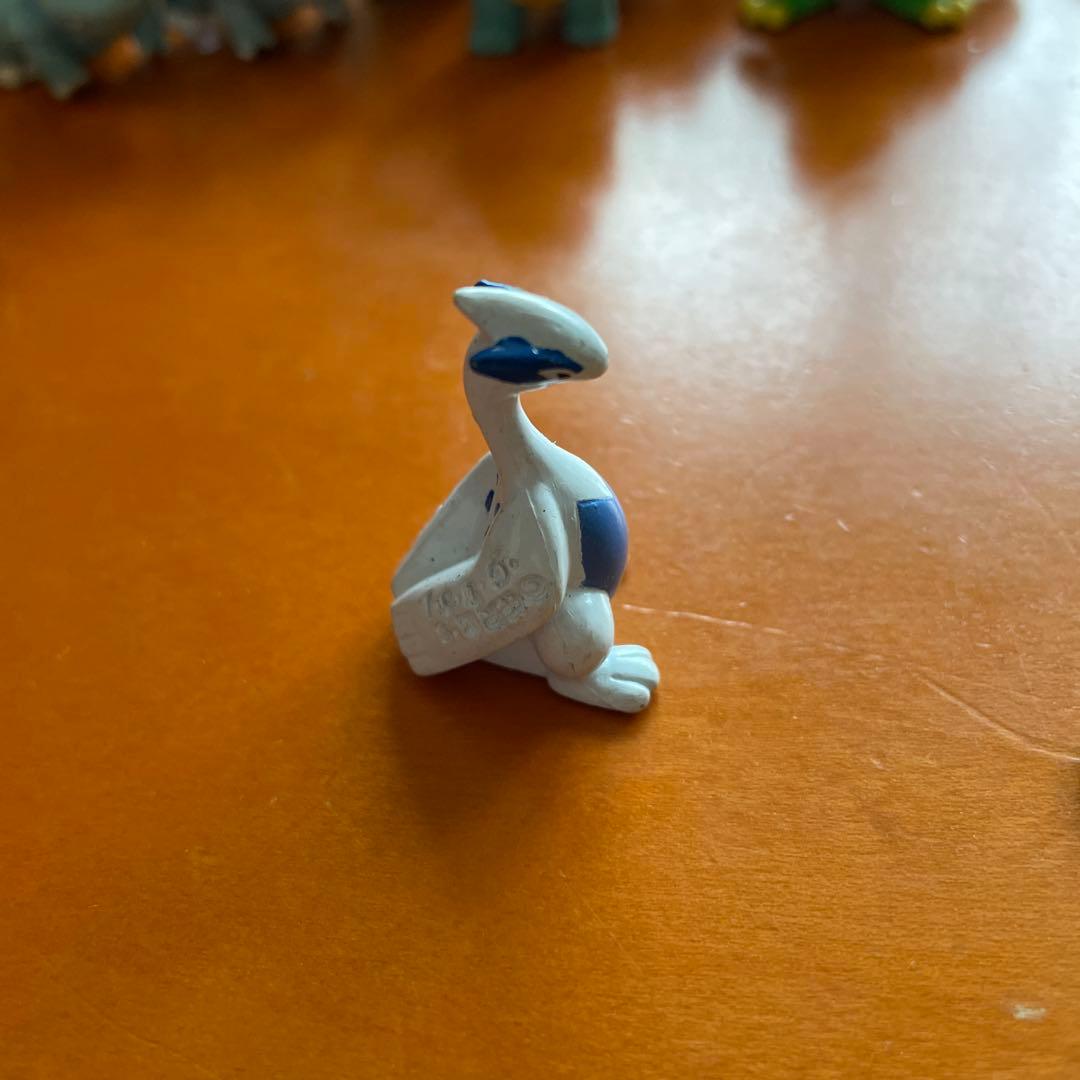 ポケモン　ルギア　2000 フィギュア　任天堂