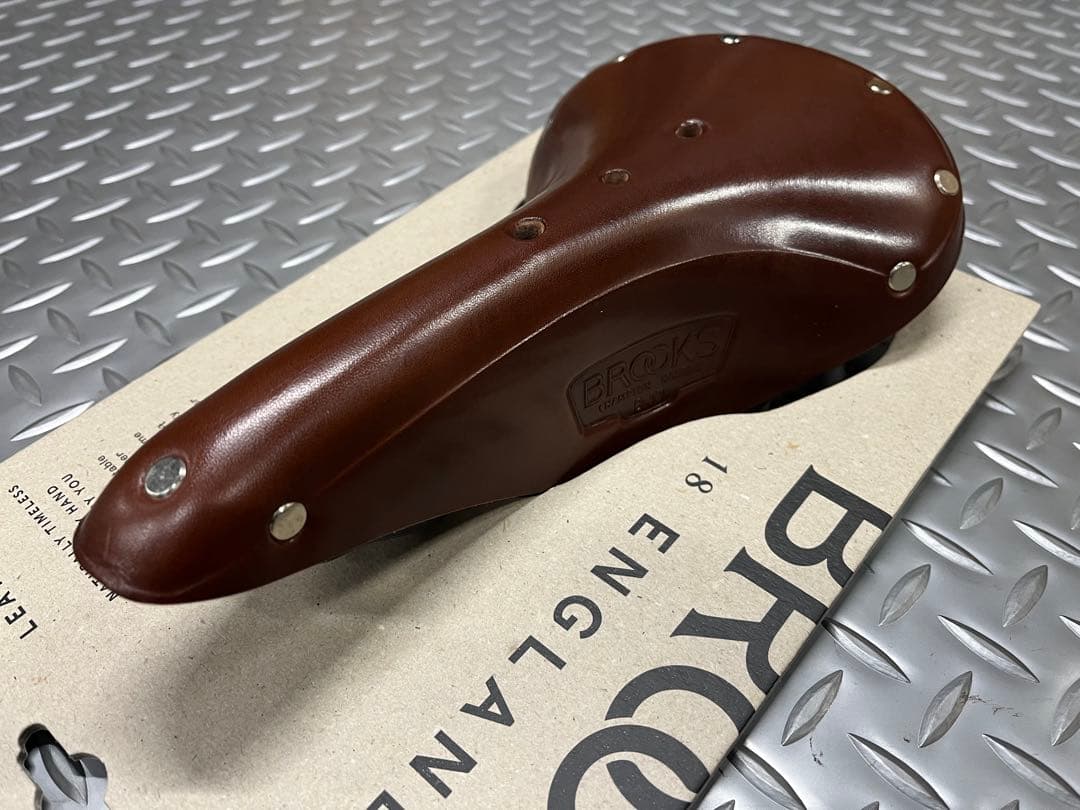 BROOKS B17 NARROW “BROWN\"