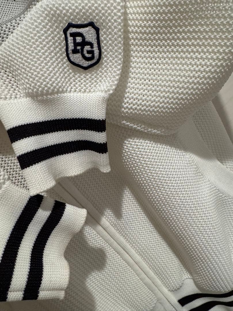 パーリーゲイツ パーカー　サイズ4