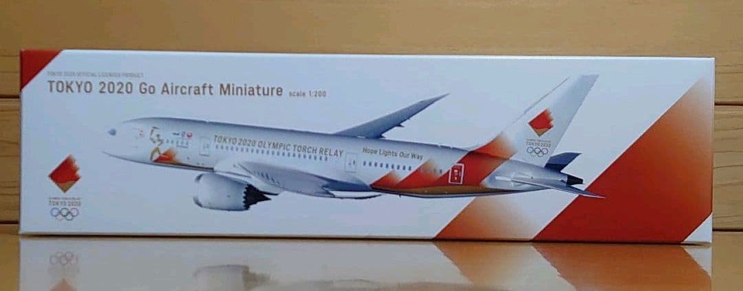 新品東京2020オリンピック聖火特別輸送機TOKYO2020号1/200未使用品