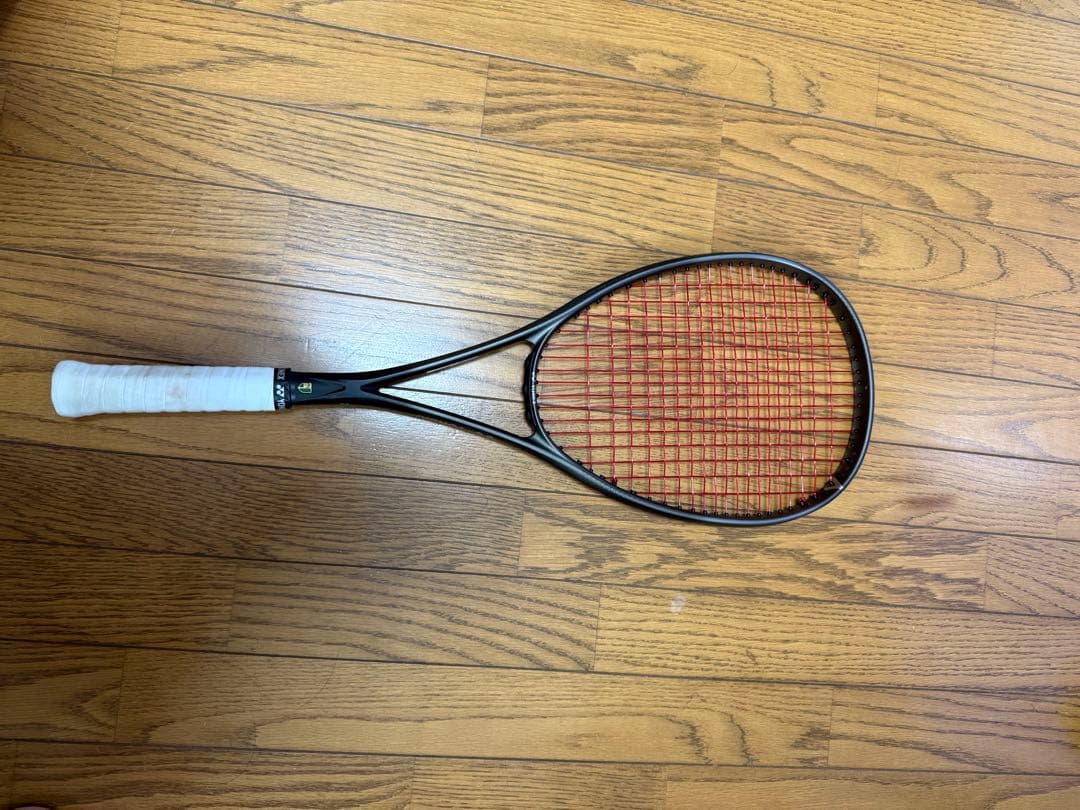 (未使用に近い)新色YONEX VOLTRAGE 8V テニスラケット