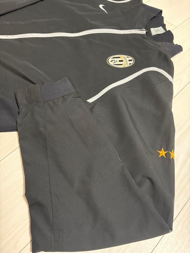 ナイキ製　ユベントス　トラックジャケット　XL 黒　大きいサイズ Y2K