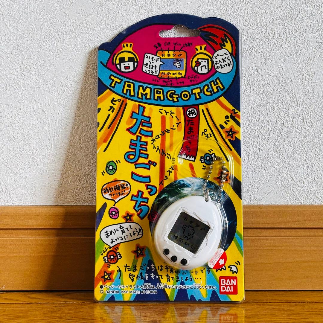 たまごっち（初代）白 BANDAI