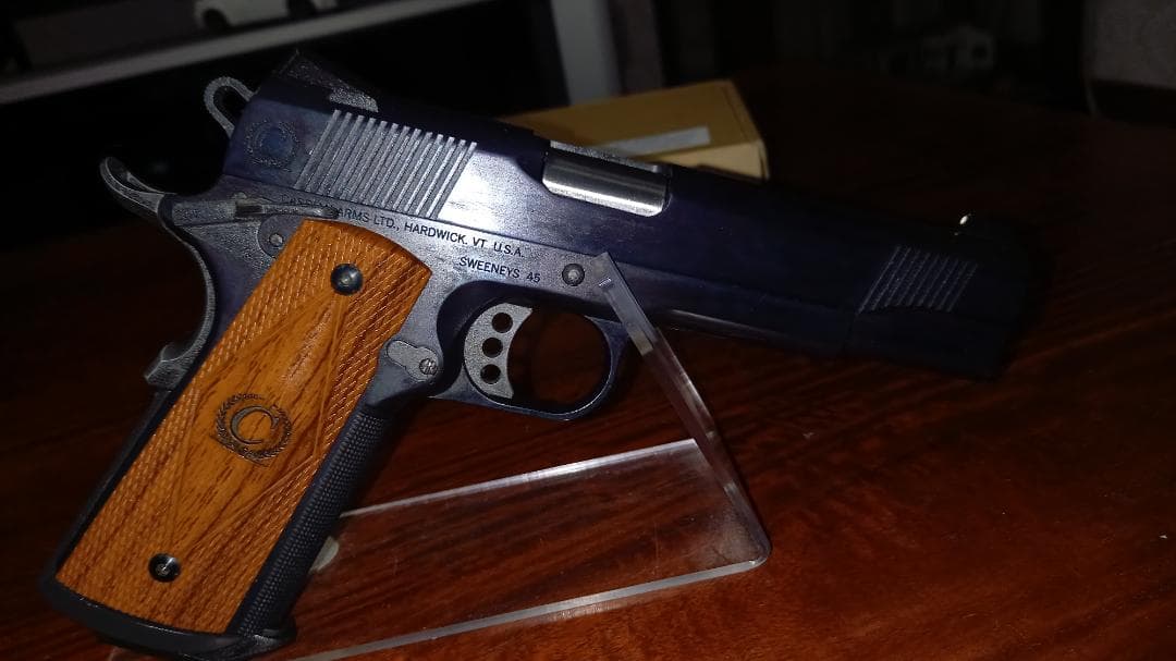 B.W.C　キャスピアン・カスタム 45ACP